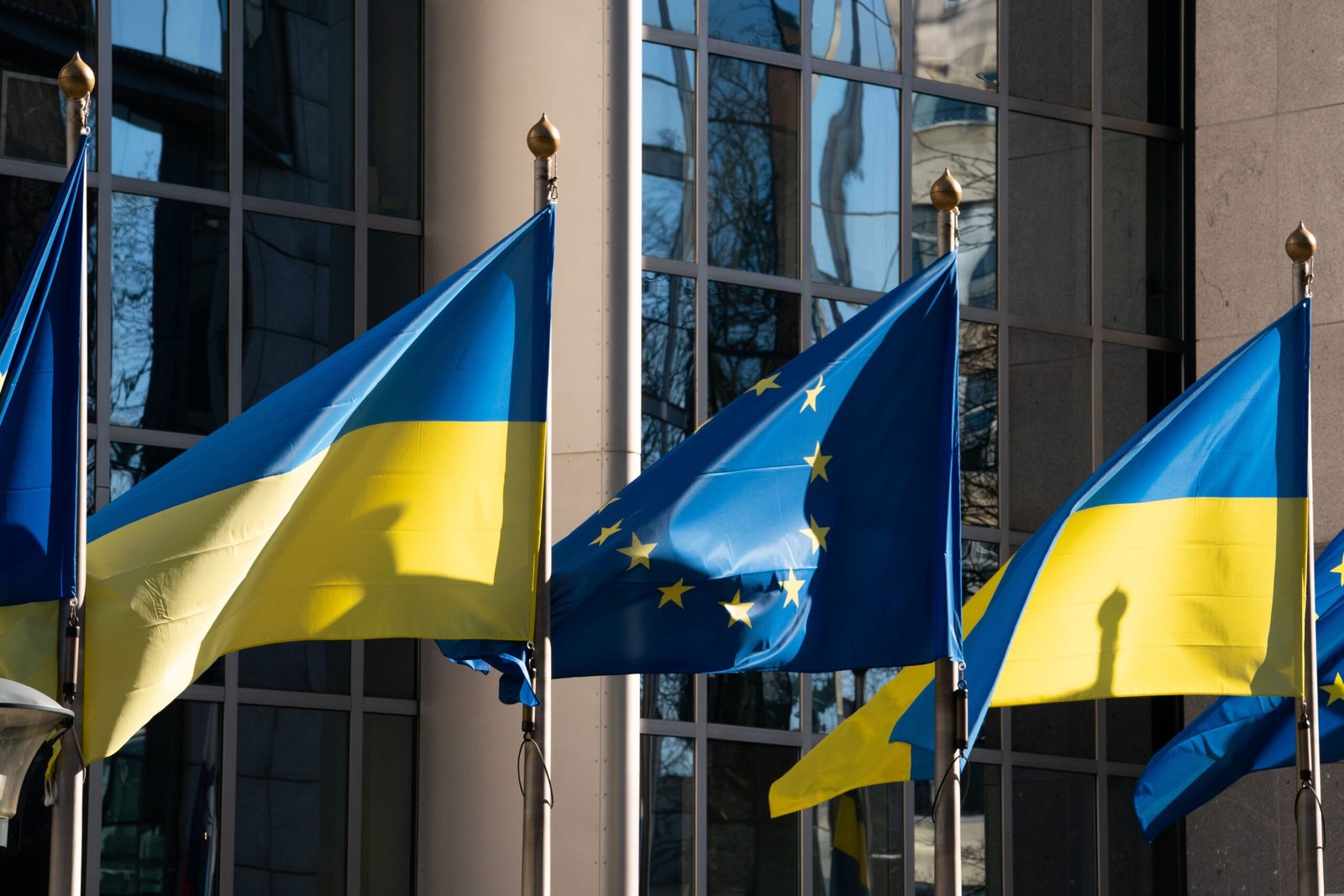 EP-127160B_Ukraine_Flag